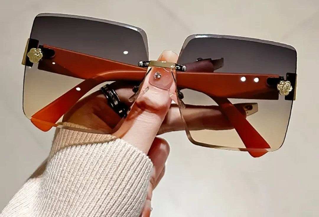 Frameless Glasses image 7