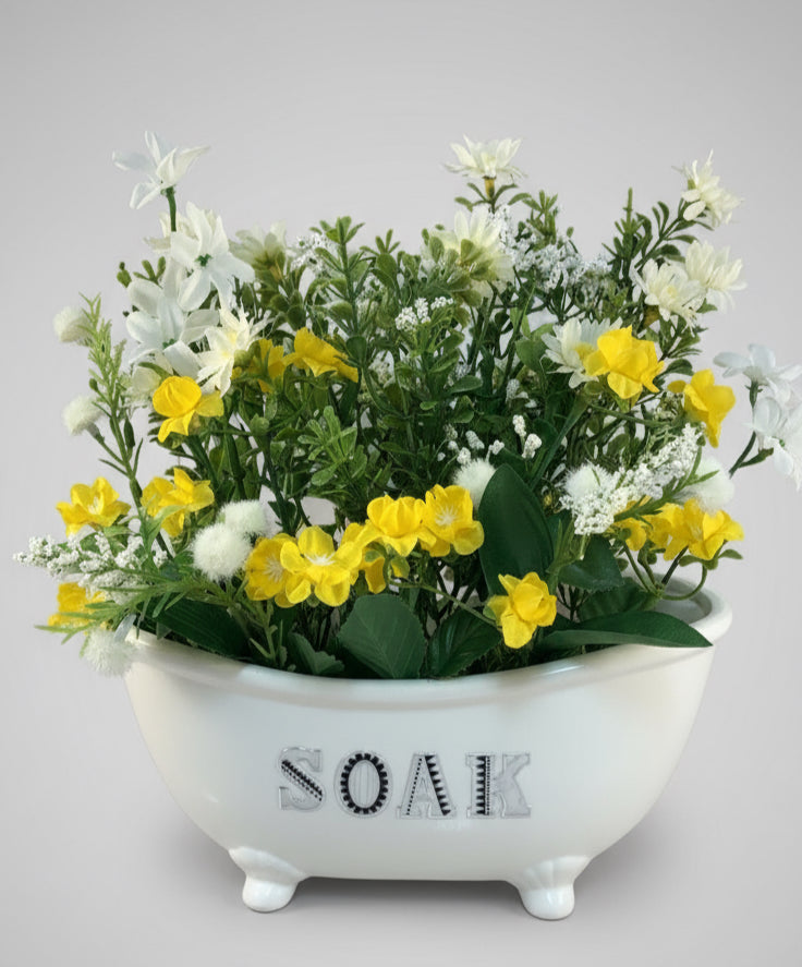 Bearclaw Tub Floral Decor (White) image 0