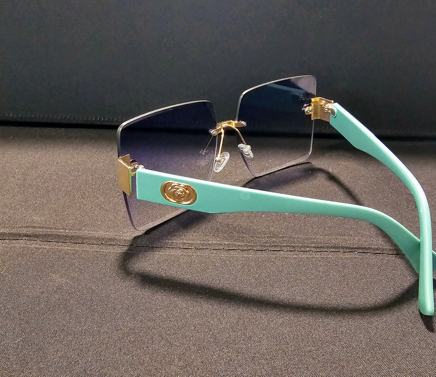 Frameless Glasses image 3