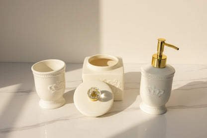 3-piece Cream and Gold Trim Bath Set image 2