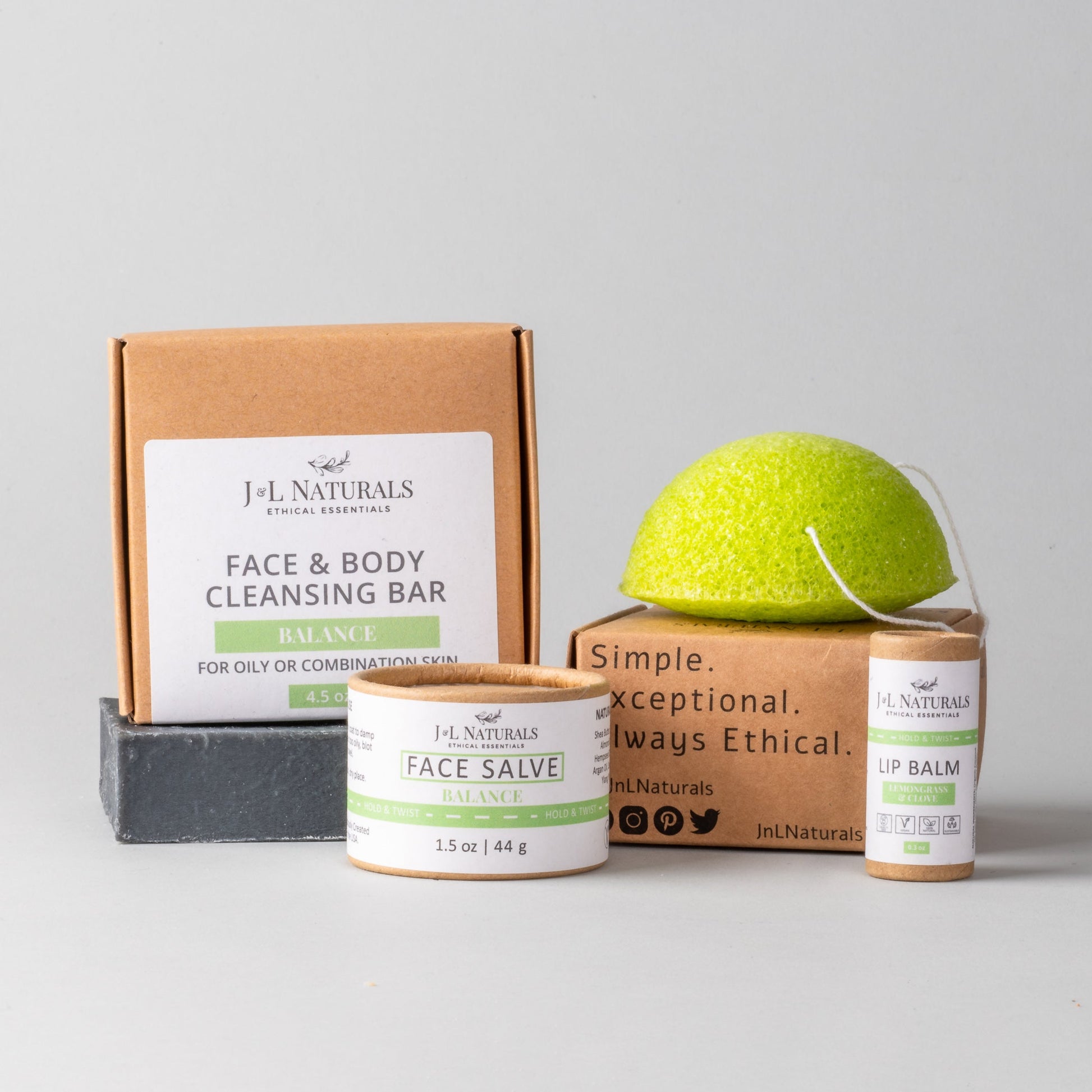 Essentials Skin Regimen Kit (4-Piece Set) image 2