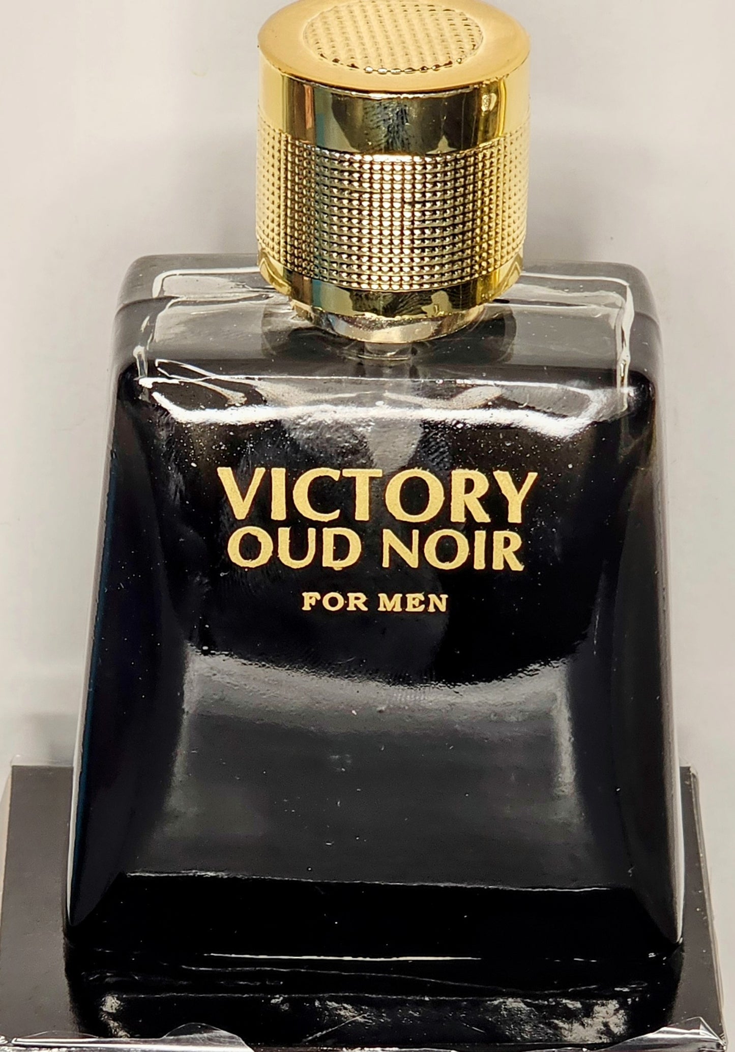 Victory Oud Noir (M) image 2