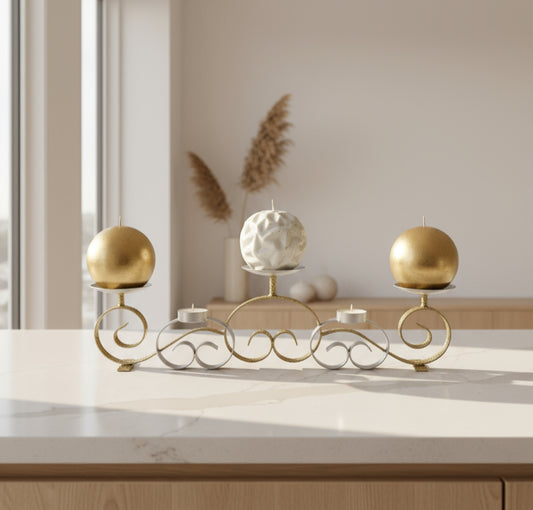 Centerpieces w/ balls image 1